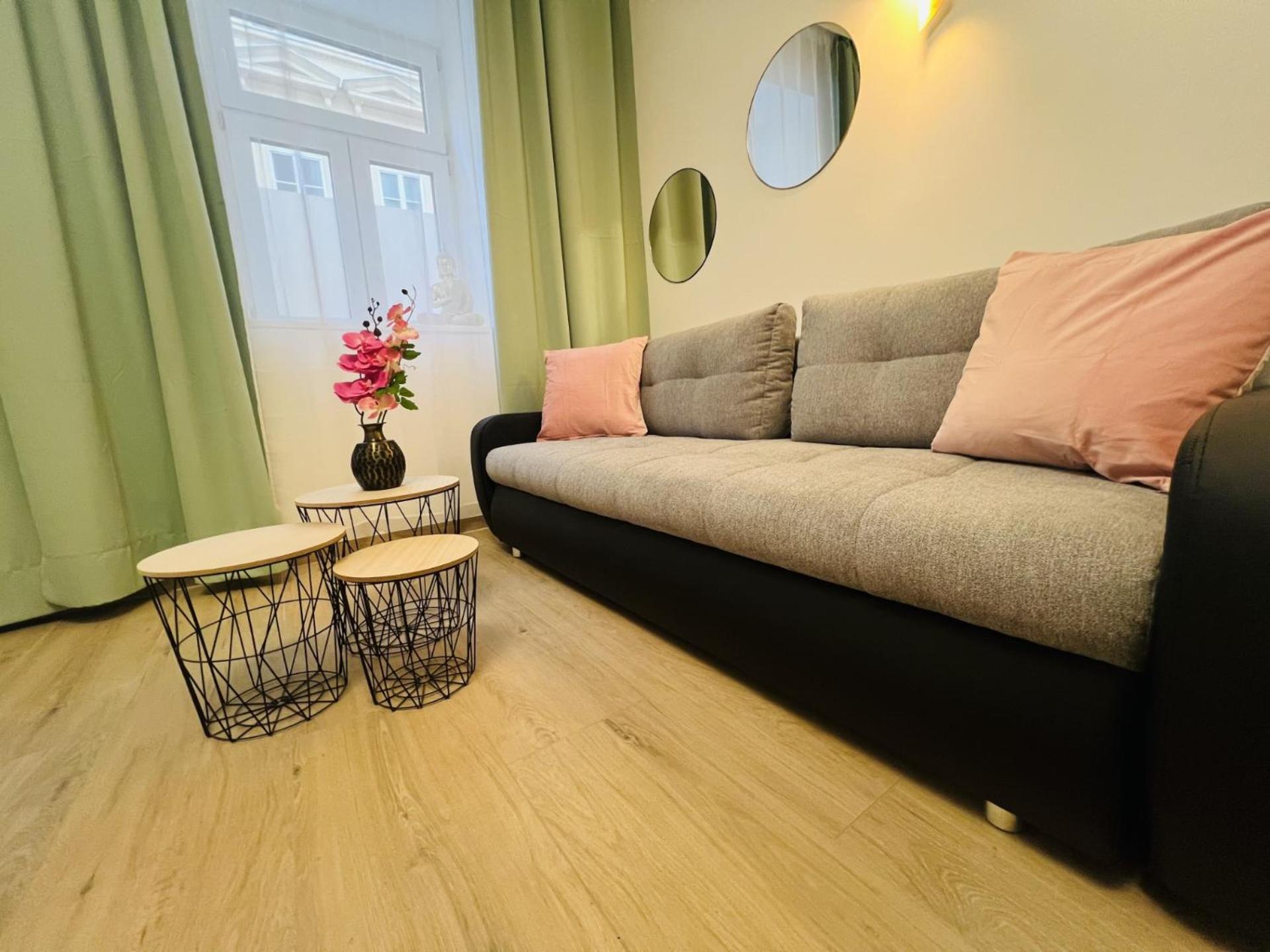 Wf-Apartment Westbahnhof Wina Bagian luar foto